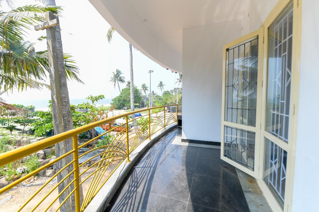 Oyo 11891 Amare Beach Resorts Alappuzha Buitenkant foto